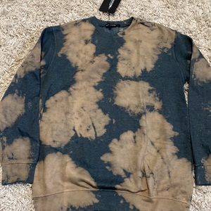 Pretty little Thing brand sweat shirt